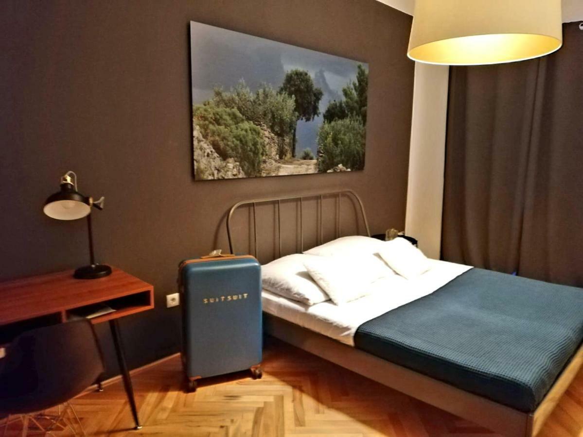 Luxury Old Town Apartment Пула Экстерьер фото